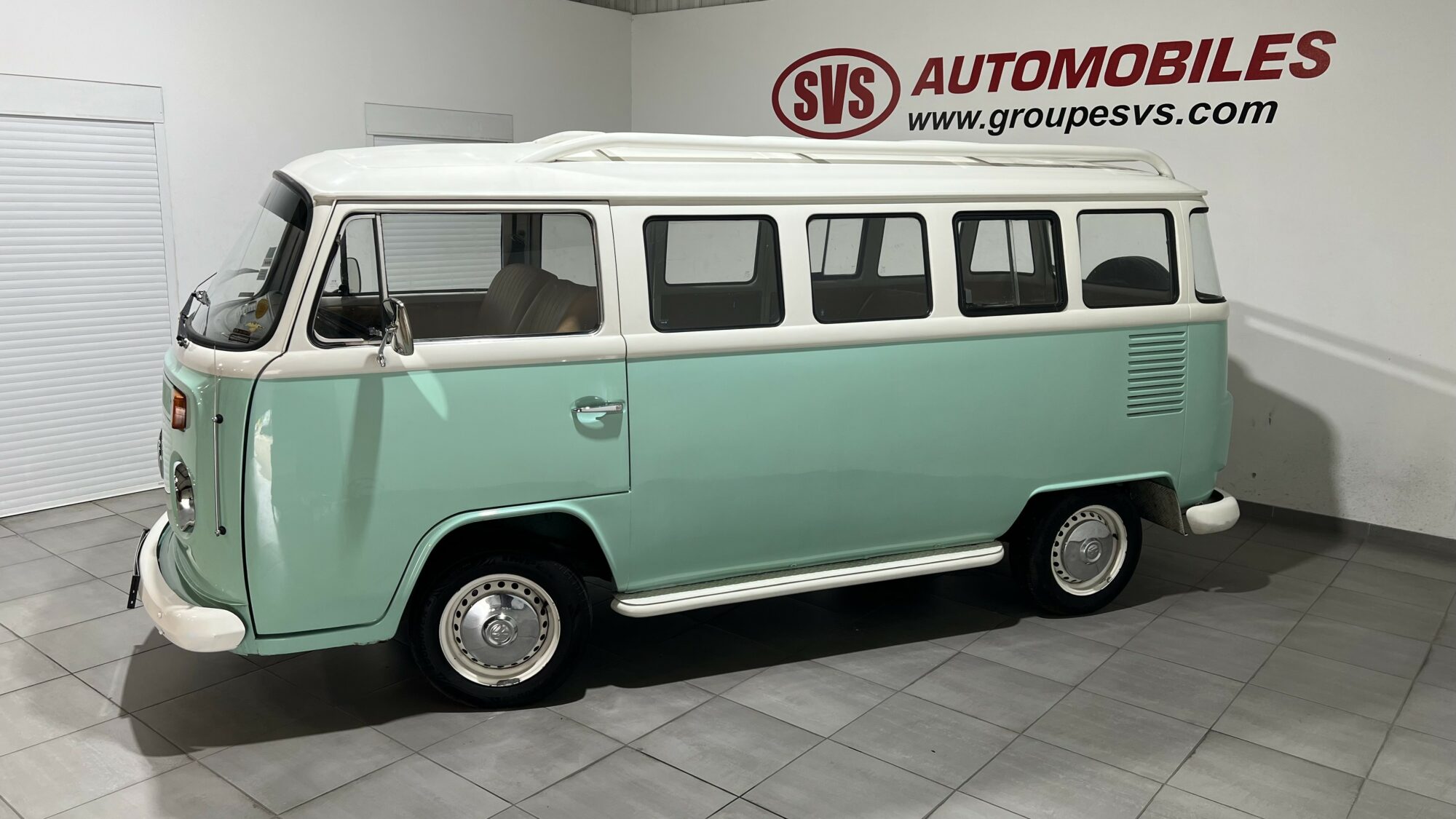 VOLKSWAGEN VW COMBI T2 BAY WINDOW 9 PLACES – Image 6