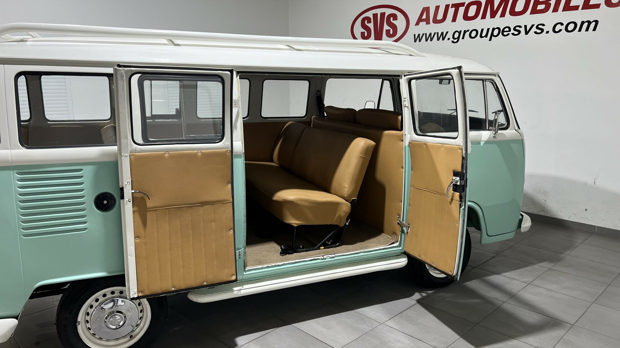 VOLKSWAGEN VW COMBI T2 BAY WINDOW 9 PLACES – Image 10