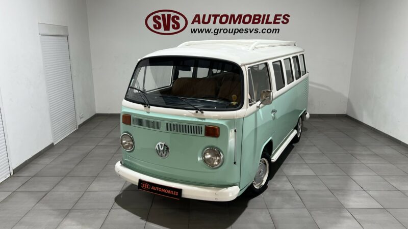 VOLKSWAGEN VW COMBI T2 BAY WINDOW 9 PLACES