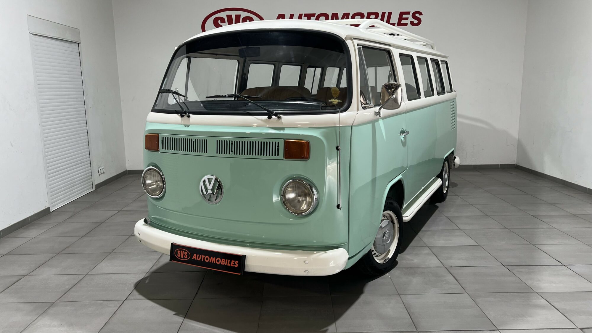 VOLKSWAGEN VW COMBI T2 BAY WINDOW 9 PLACES – Image 4