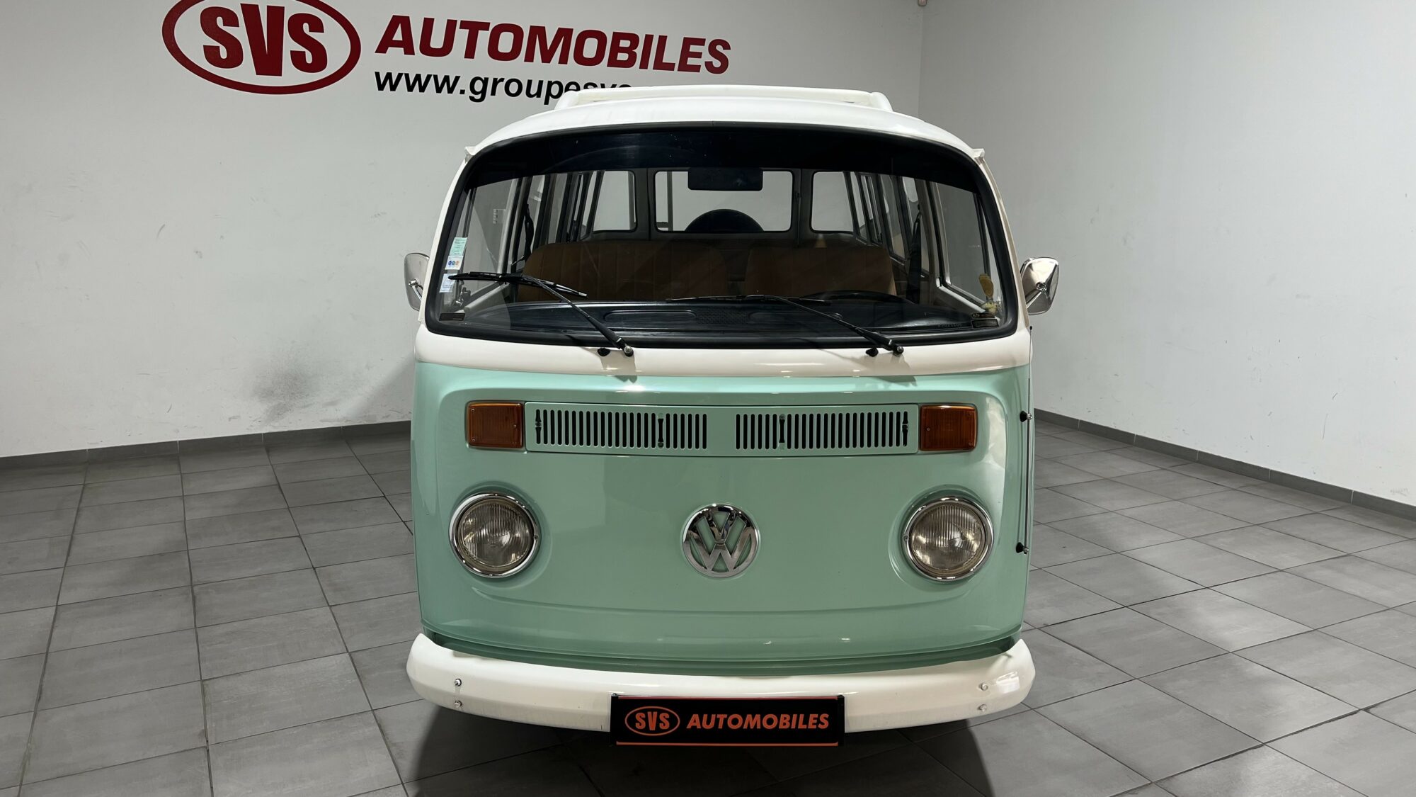 VOLKSWAGEN VW COMBI T2 BAY WINDOW 9 PLACES – Image 3