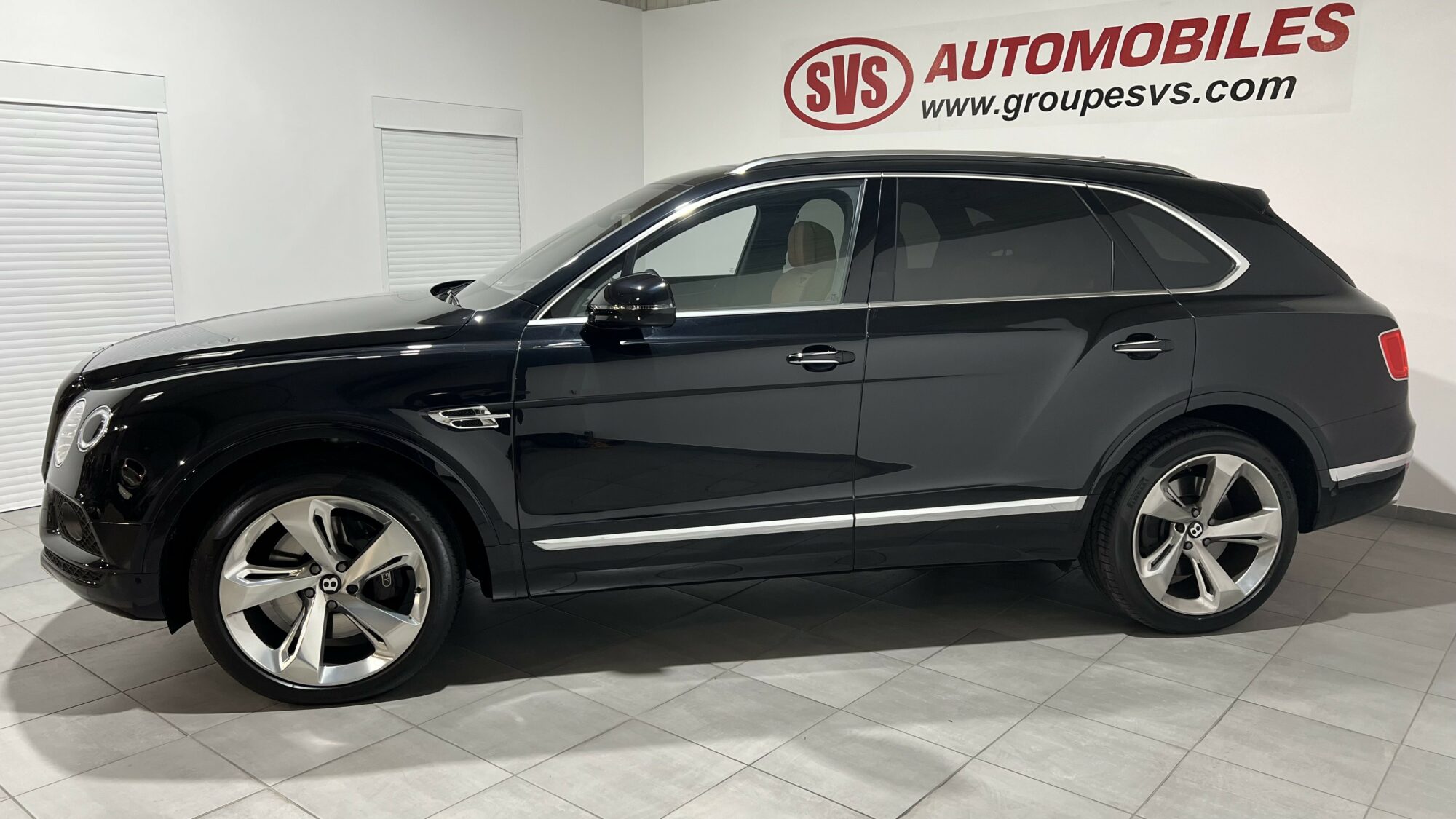 BENTLEY BENTAYGA W12 6.0 608 CH BVA + 41 124 EUROS D'OPTIONS – Image 6