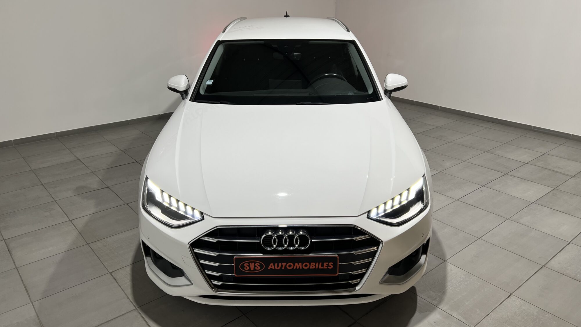 AUDI A4 AVANT 30 TDI MILD HYBRID + 4 855 EUROS D'OPTIONS – Image 3