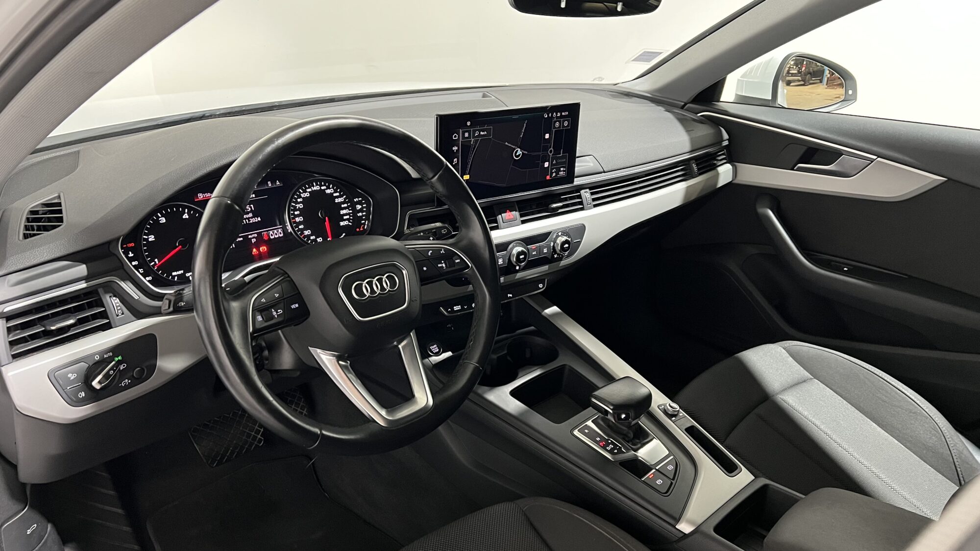 AUDI A4 AVANT 30 TDI MILD HYBRID + 4 855 EUROS D'OPTIONS – Image 12