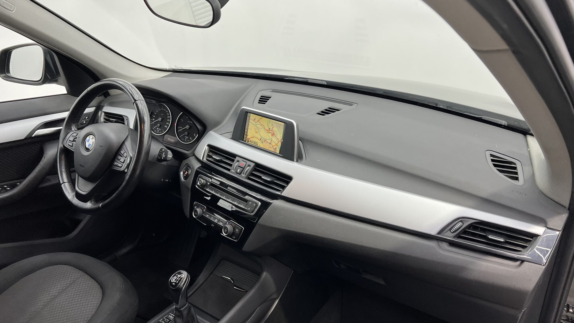 BMW X1 F48 XDRIVE 18D 150 CH LOUNGE + 1 430 EUROS D'OPTIONS – Image 17