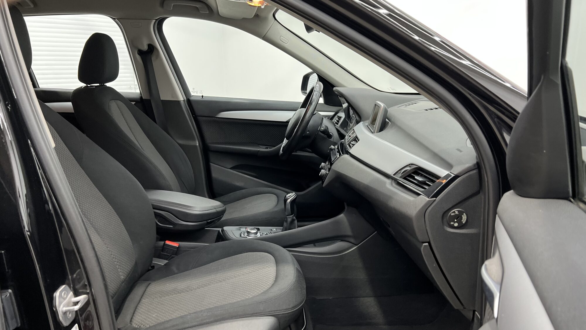 BMW X1 F48 XDRIVE 18D 150 CH LOUNGE + 1 430 EUROS D'OPTIONS – Image 18