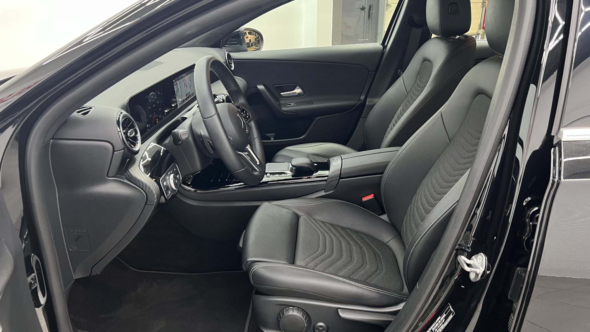 MERCEDES-BENZ CLASSE A 180 7G-DCT STYLE LINE + 4 450 EUROS D'OPTIONS – Image 13