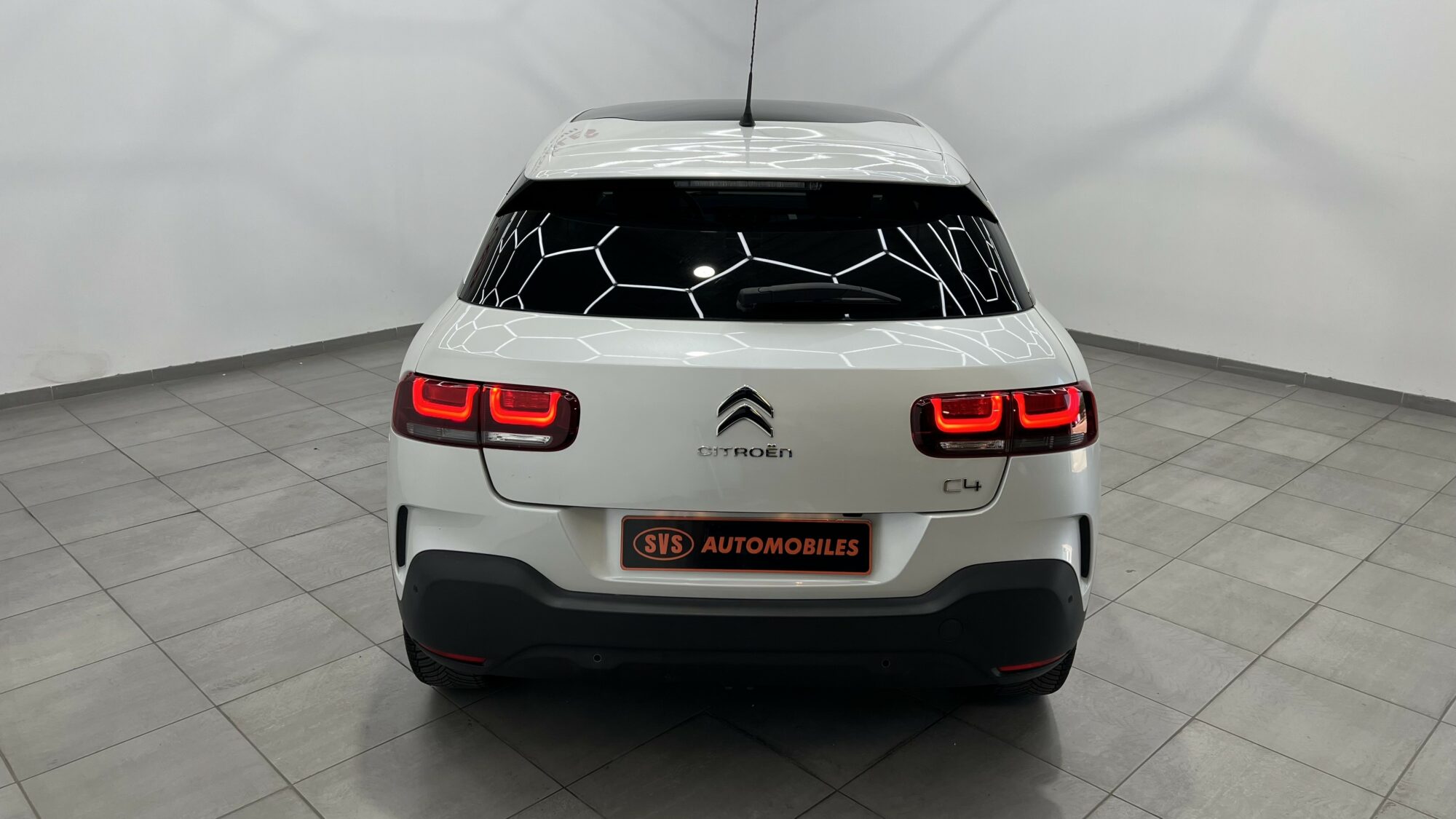 CITROEN C4 CACTUS BLUEHDI 100 S&S BVM6 SHINE + 2 410 EUROS D'OPTIONS – Image 8