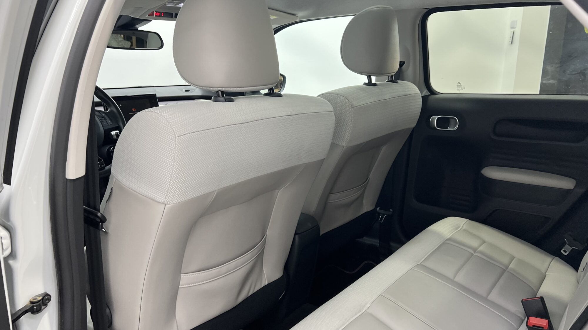 CITROEN C4 CACTUS BLUEHDI 100 S&S BVM6 SHINE + 2 410 EUROS D'OPTIONS – Image 13