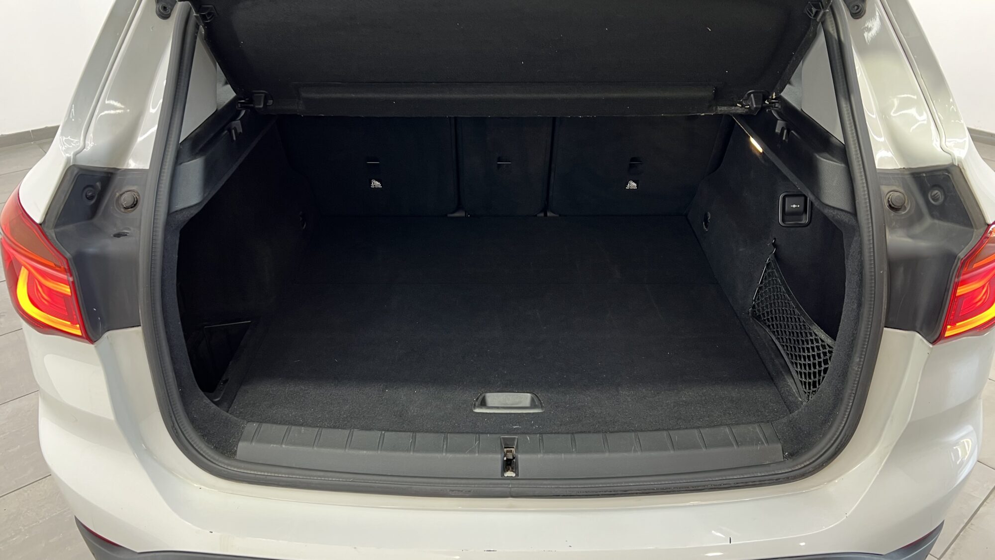 BMW X1 F48 SDIRVE 18D 150CH BVA8 XLINE + 750 EUROS D'OPTIONS – Image 10