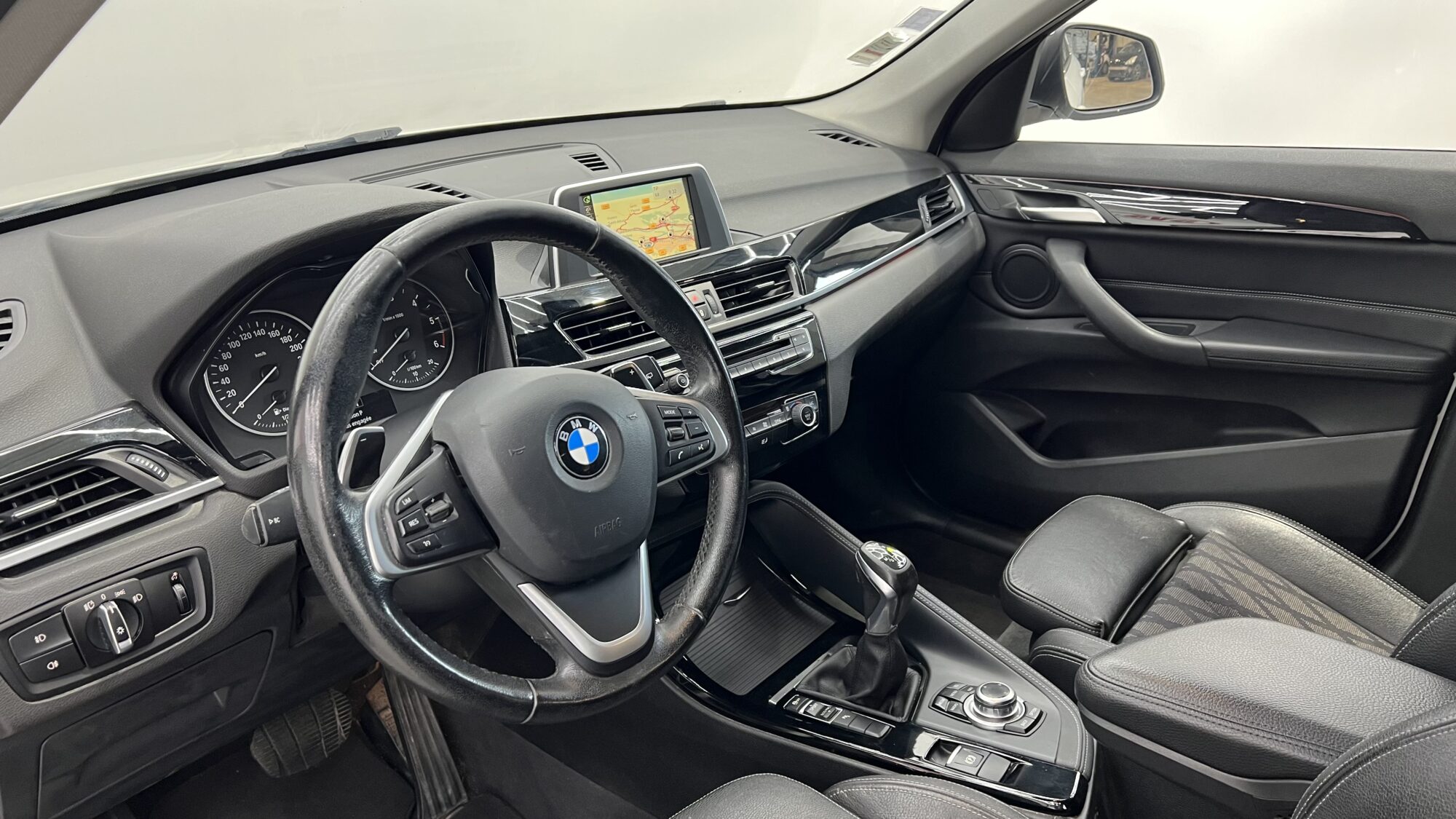 BMW X1 F48 SDIRVE 18D 150CH BVA8 XLINE + 750 EUROS D'OPTIONS – Image 11