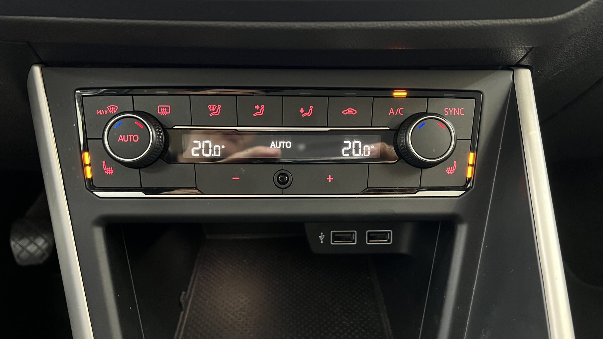 VOLKSWAGEN POLO 1.0 TSI 95 S&S BVM5 CARAT + 630 EUROS D'OPTIONS – Image 21