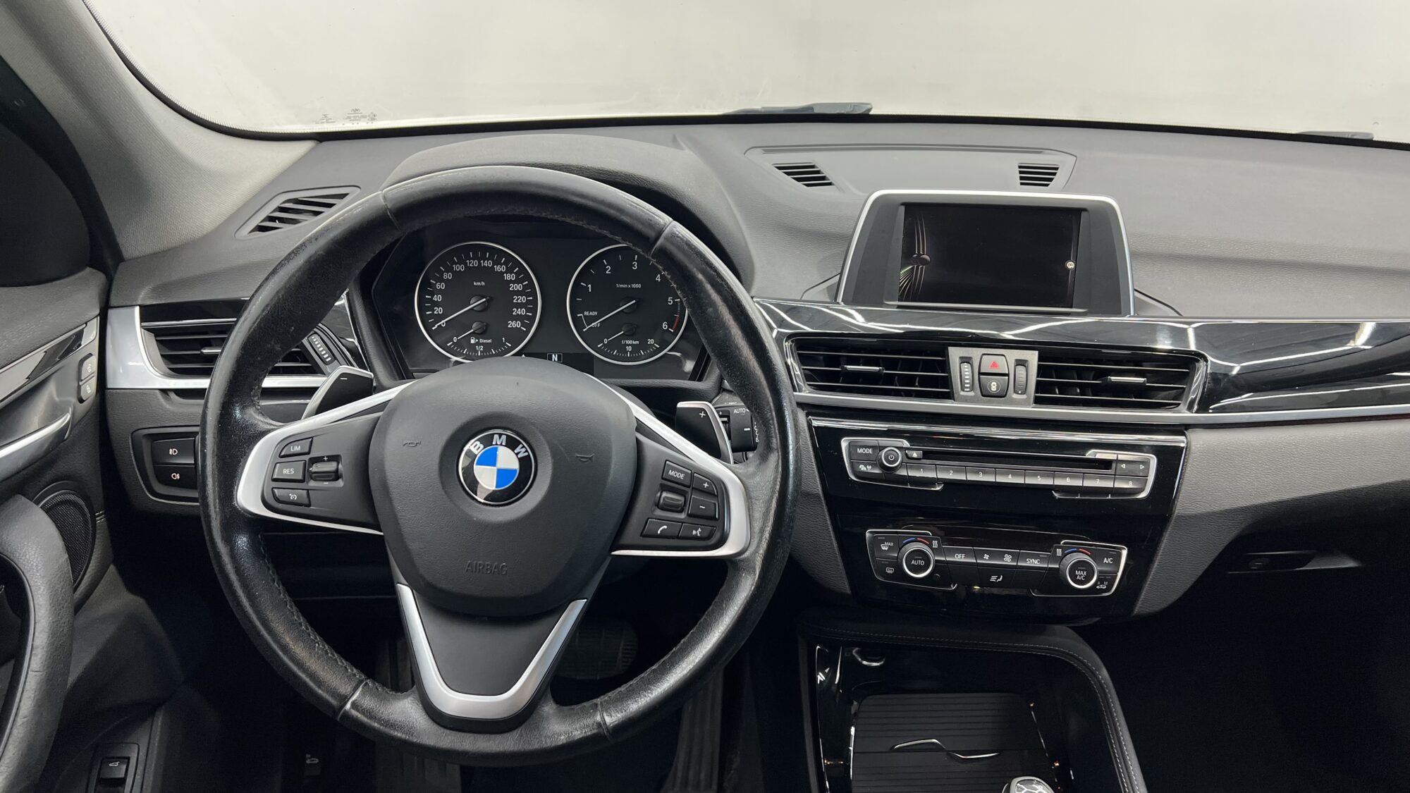 BMW X1 F48 SDIRVE 18D 150CH BVA8 XLINE + 750 EUROS D'OPTIONS – Image 13