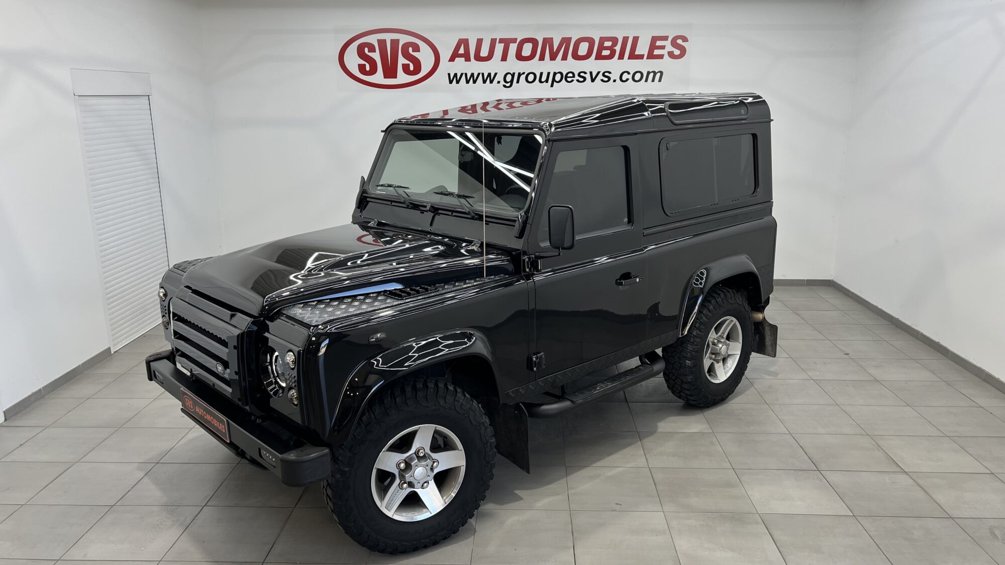 LAND ROVER DEFENDER 90 STATION WAGON MARK VI 122CH + 16 330 EUROS D'OPTIONS – Image 4