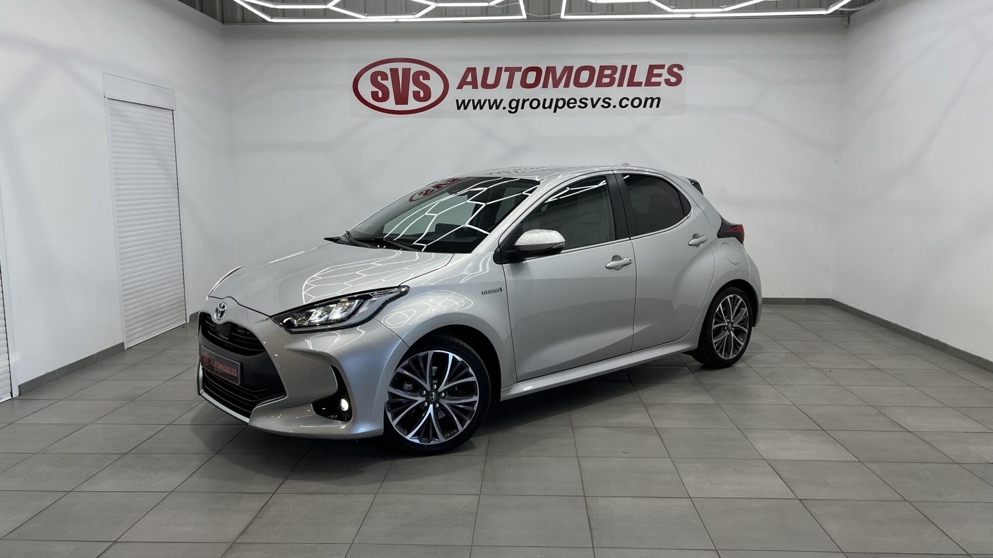 TOYOTA YARIS HYBRIDE MY22 116H ICONIC