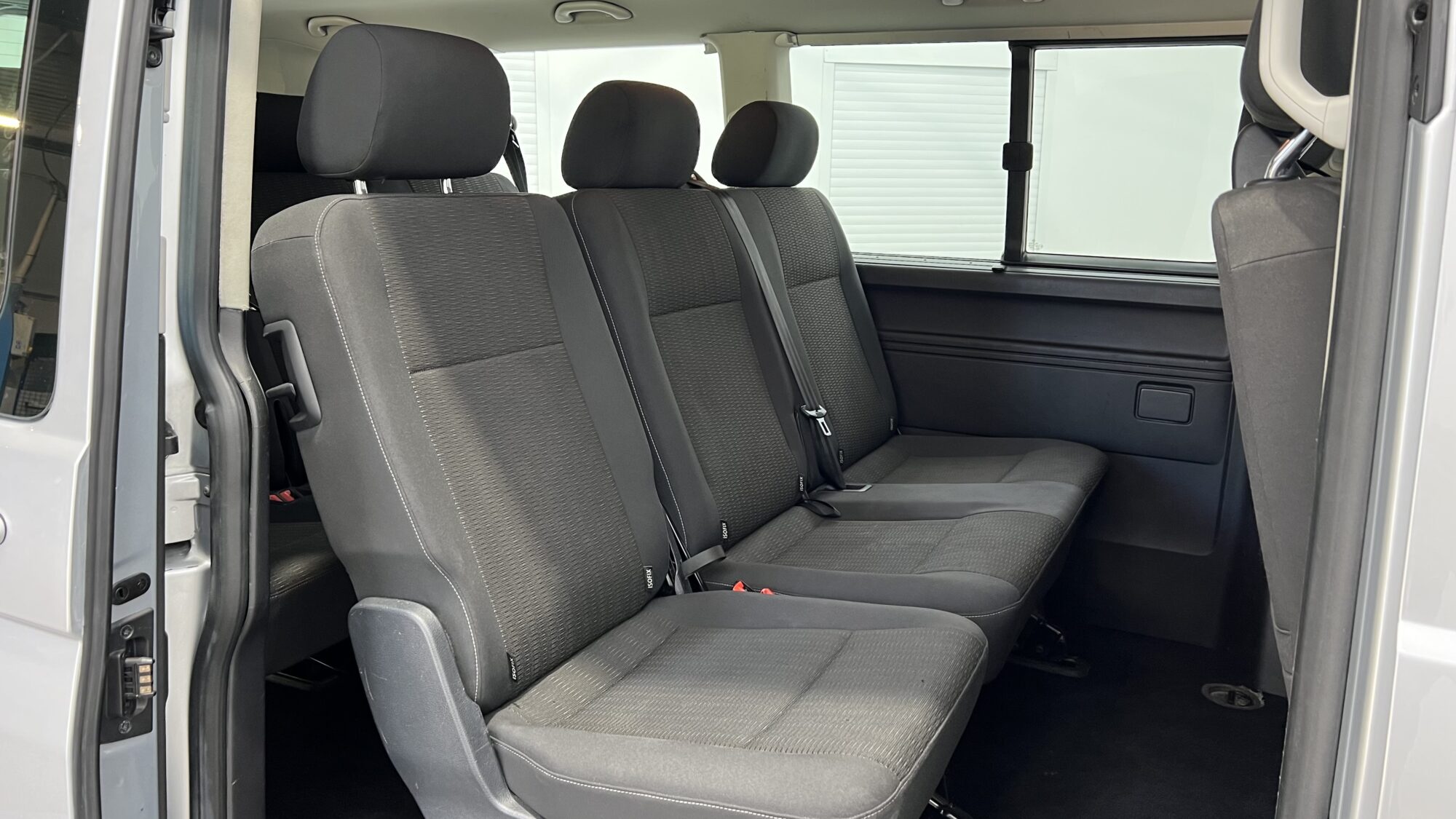 VOLKSWAGEN CARAVELLE 4 MOTION 2.0 TDI 150CH 9 PLACES LONG + 4856 EUROS D'OPTIONS – Image 15