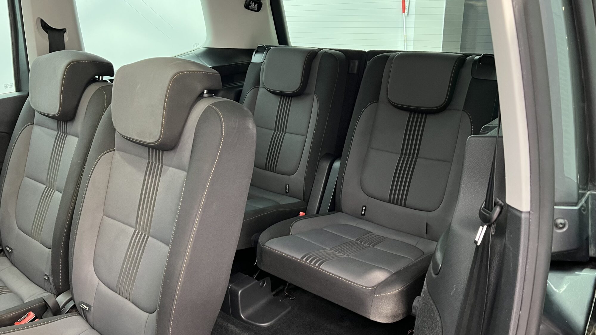 VOLKSWAGEN SHARAN 2.0 TDI 150 BLUEMOTION TECHNOLOGY DSG6 ALLSTAR + 1908 EUROS D'OPTIONS – Image 16