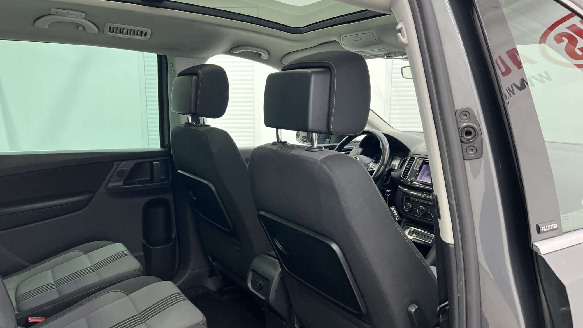 VOLKSWAGEN SHARAN 2.0 TDI 150 BLUEMOTION TECHNOLOGY DSG6 ALLSTAR + 1908 EUROS D'OPTIONS – Image 19
