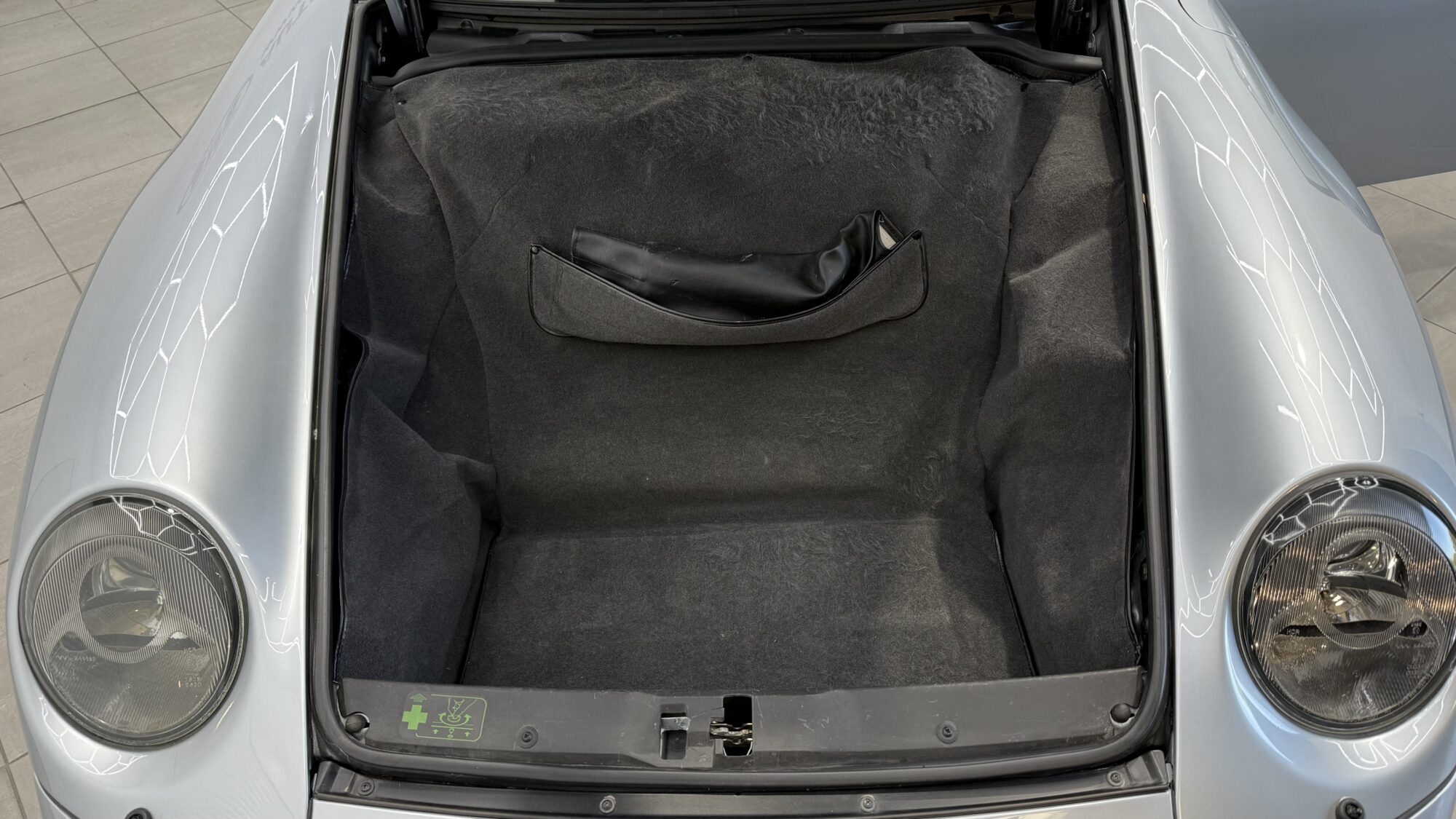 PORSCHE 911 COUPE CARRERA 993 272CH – Image 8