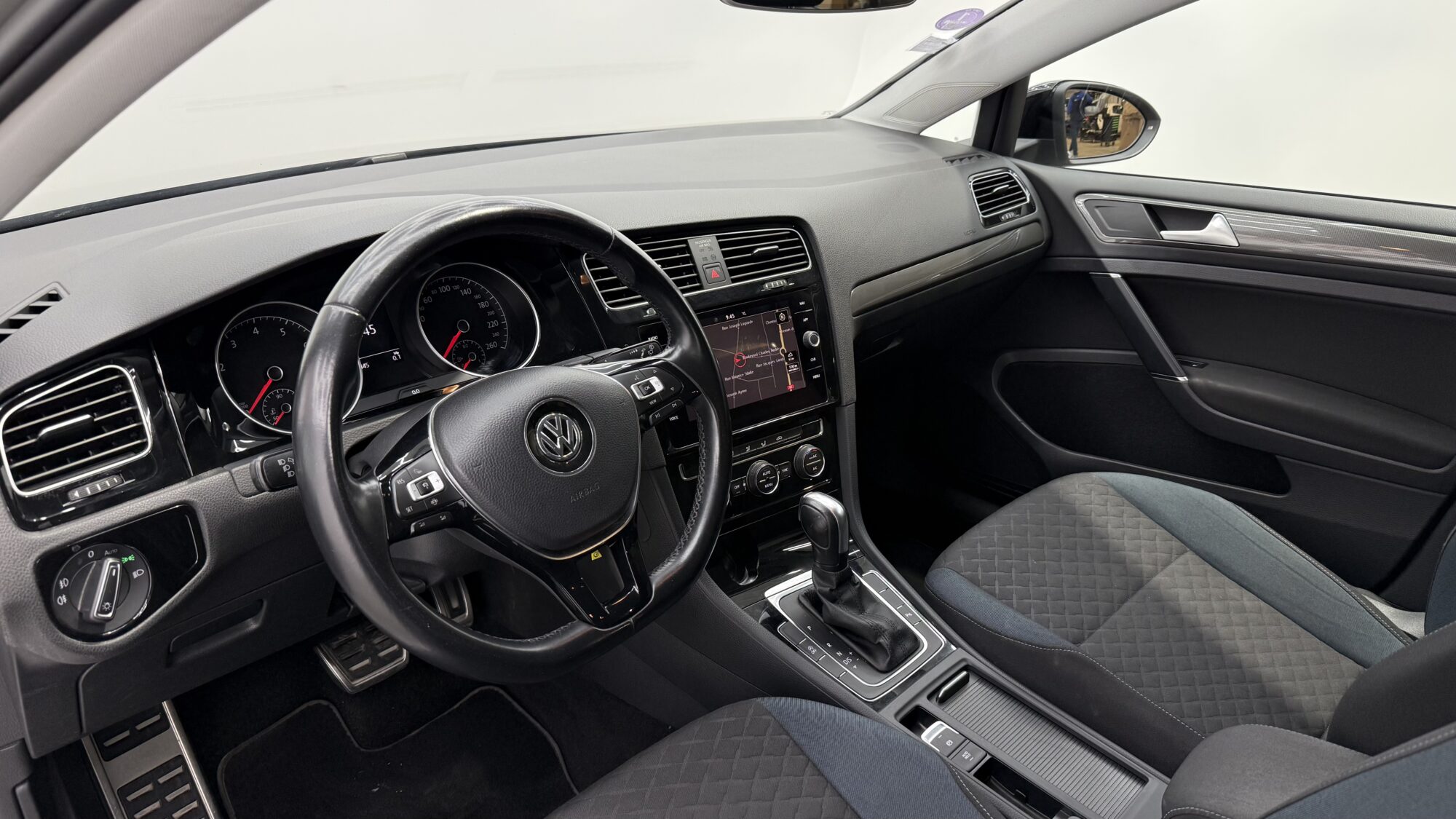 VOLKSWAGEN GOLF 1.5TSI 150 EVO DSG7 IQ.DRIVE + 890 EUROS D'OPTIONS – Image 12