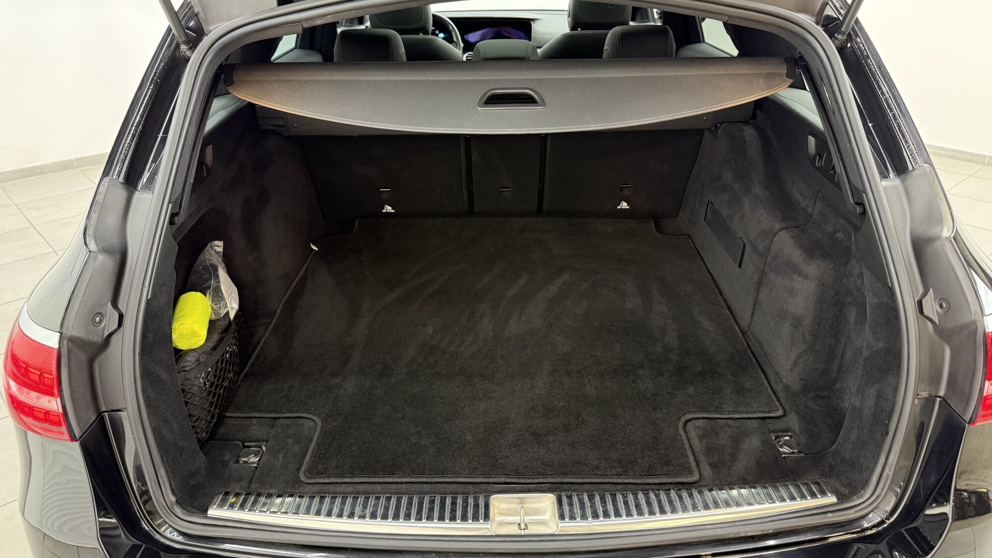 MERCEDES CLASSE E BREAK 220D 9G-TRONIC AMG LINE + 5 700 EUROS D'OPTIONS – Image 11