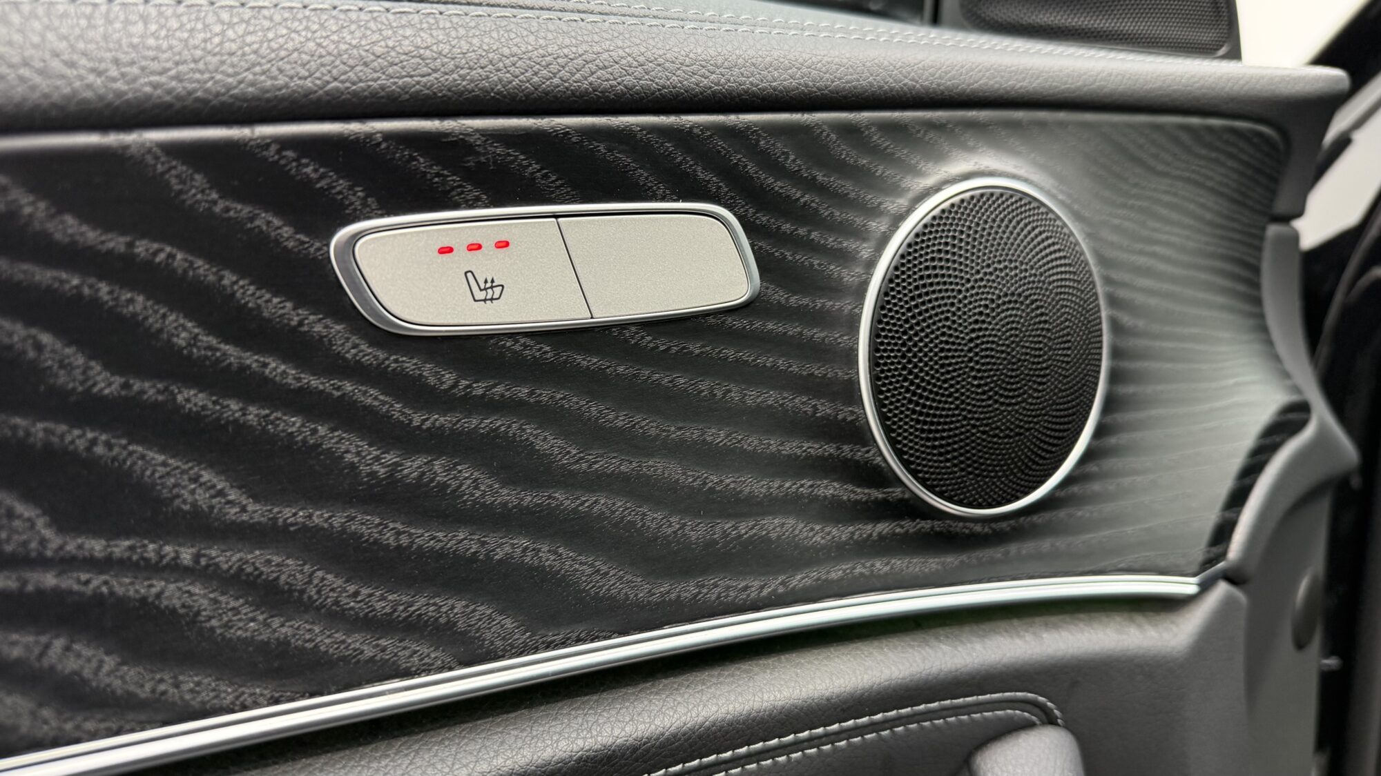 MERCEDES CLASSE E BREAK 220D 9G-TRONIC AMG LINE + 5 700 EUROS D'OPTIONS – Image 16