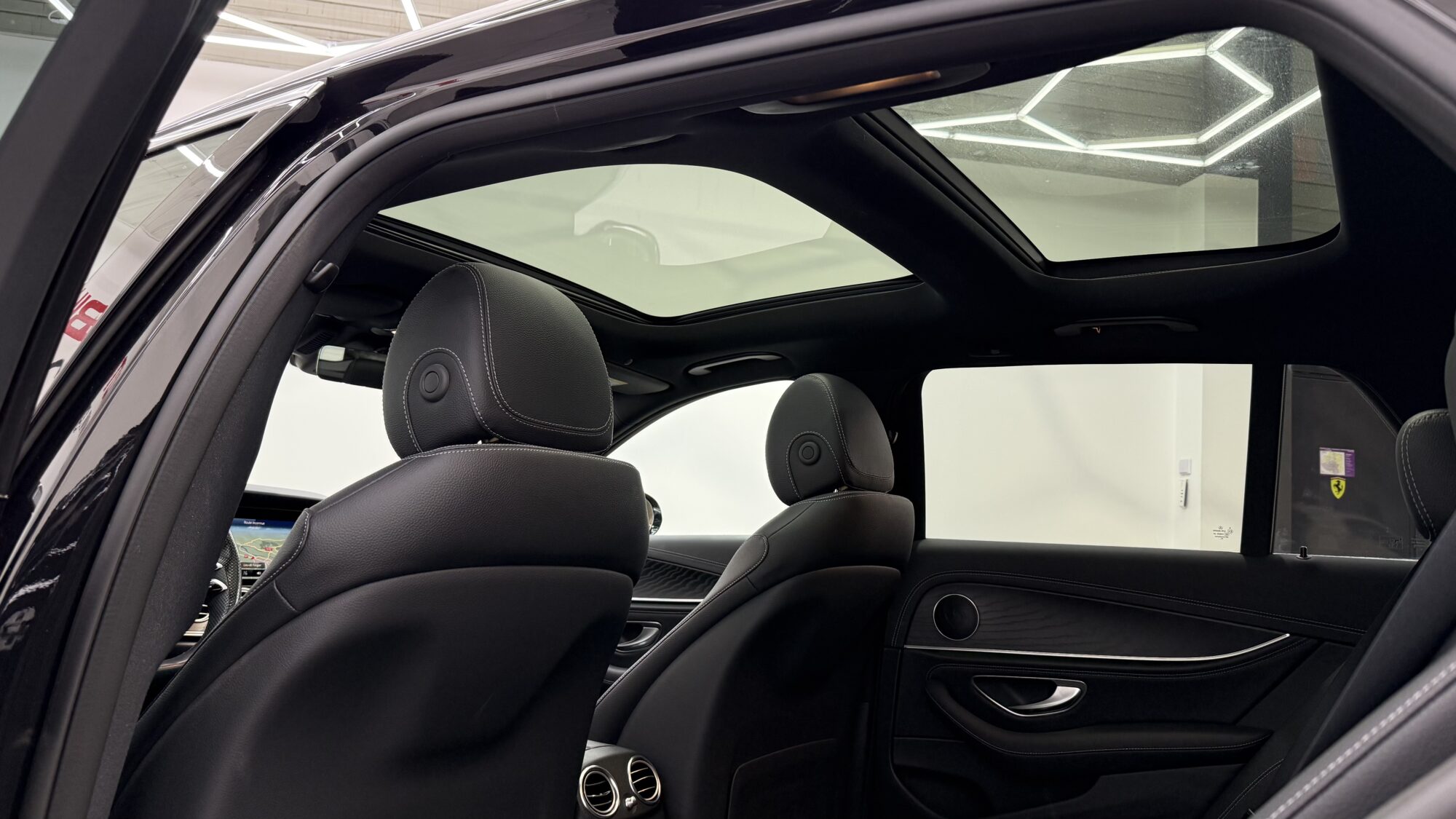 MERCEDES CLASSE E BREAK 220D 9G-TRONIC AMG LINE + 5 700 EUROS D'OPTIONS – Image 13