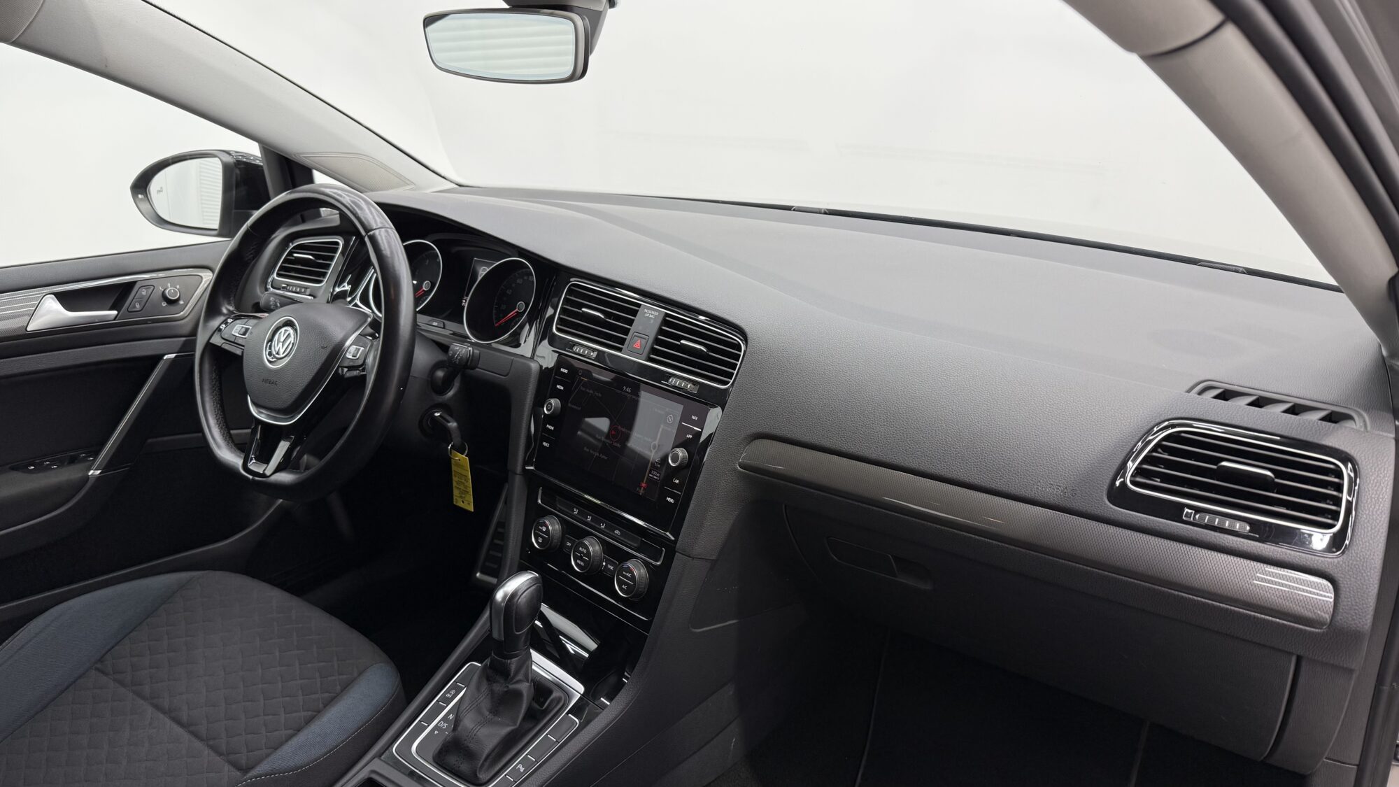 VOLKSWAGEN GOLF 1.5TSI 150 EVO DSG7 IQ.DRIVE + 890 EUROS D'OPTIONS – Image 19