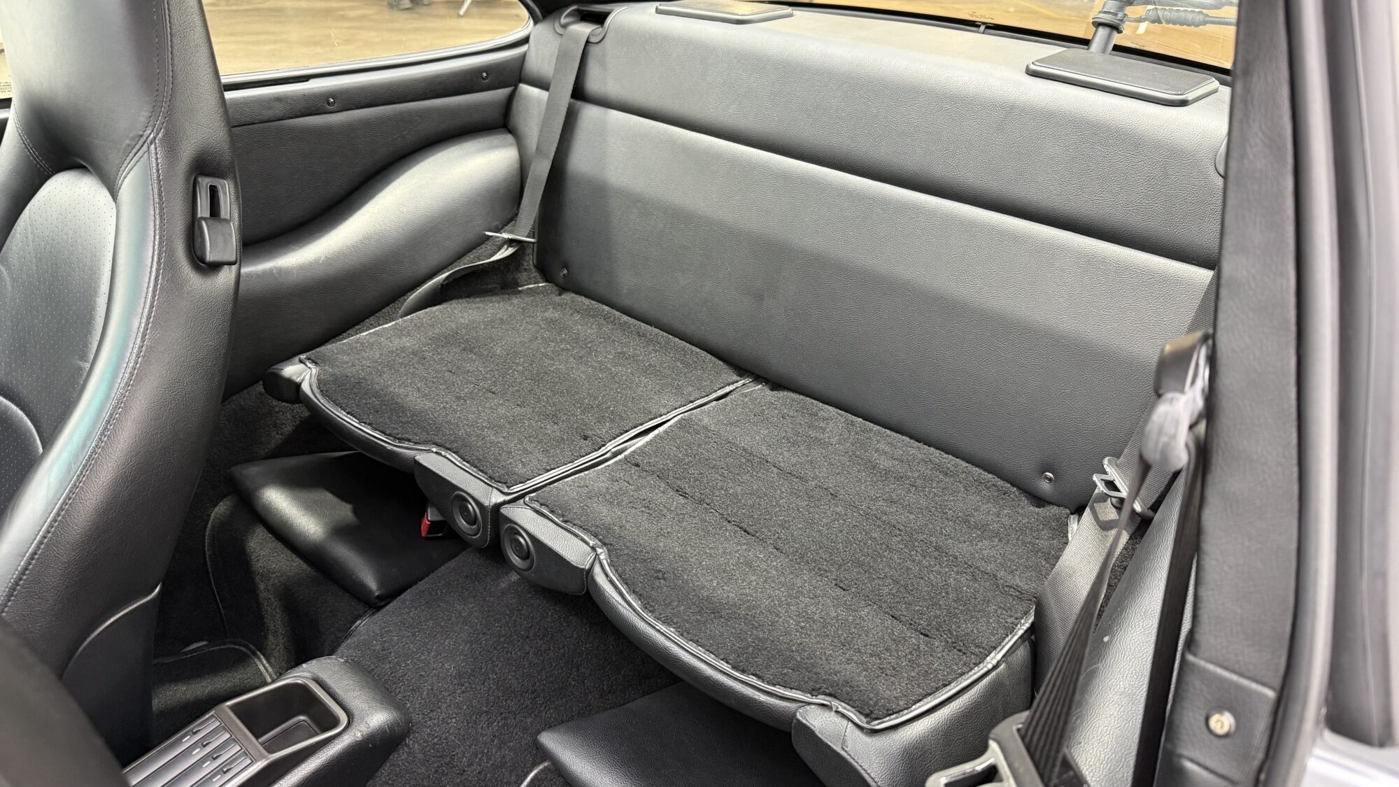 PORSCHE 911 COUPE CARRERA 993 272CH – Image 18